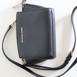 Michael kors mini bag